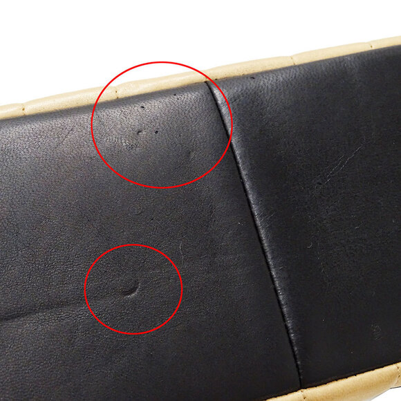 CHANEL Black Lambskin Leather Shoulder Bag - Picture 12 of 16